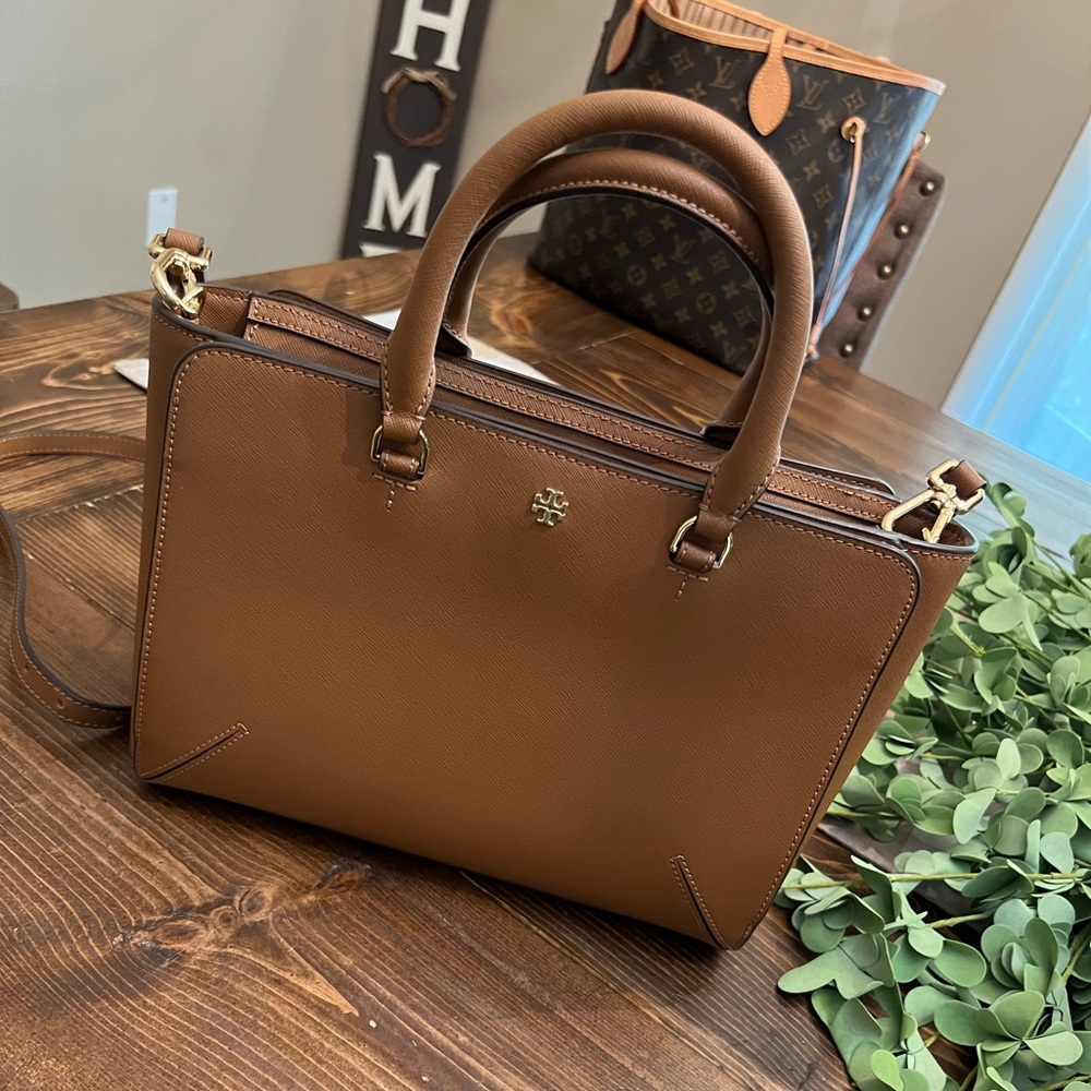 Tory Burch medium micro Robinson tote
